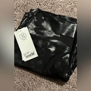Sage Collective Womens Gloss Camo Leggings size L